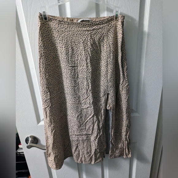 Abercrombie & Fitch High Slit Flirty Midi Skirt | Size XS - Picture 7 of 14